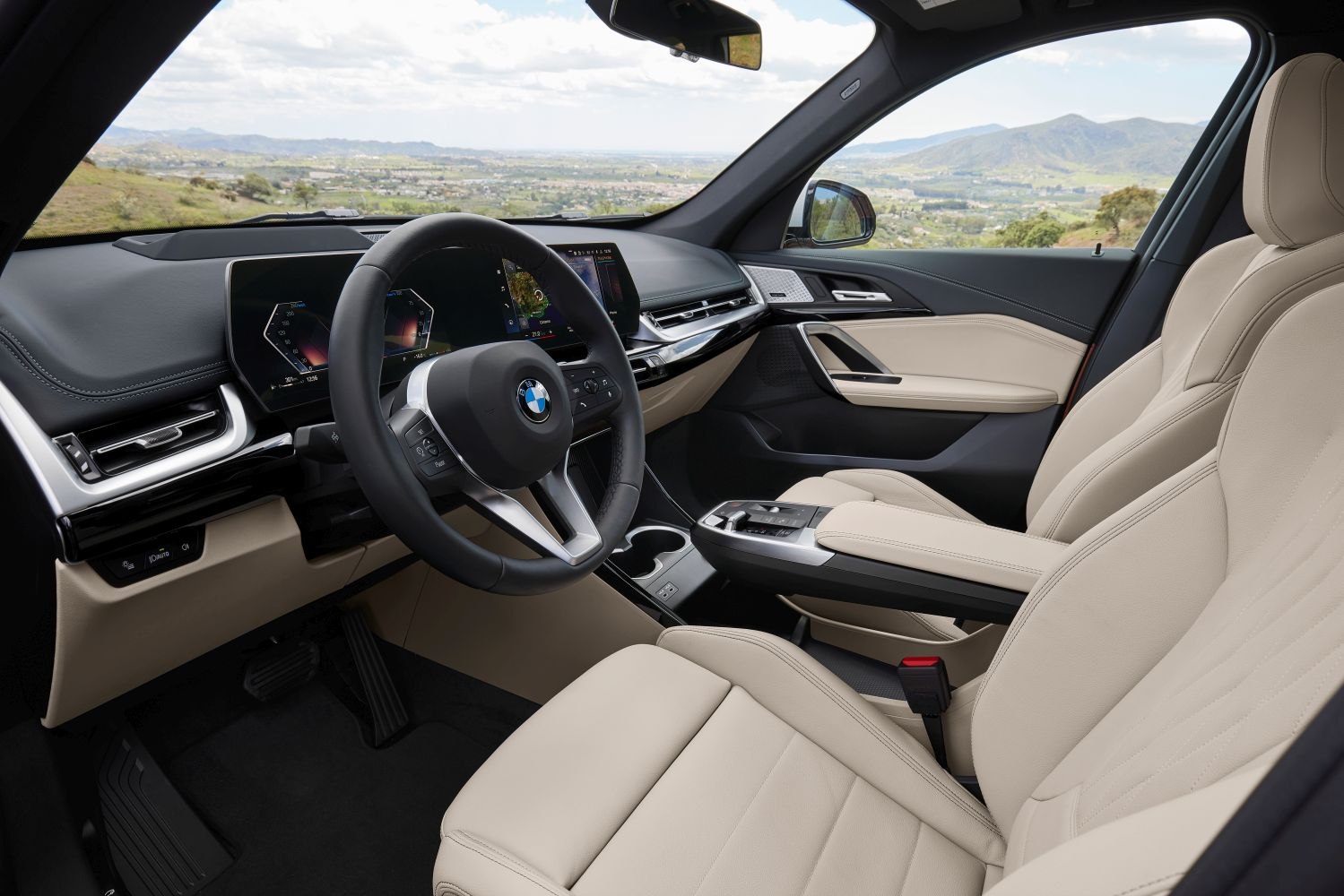 File:BMW X1 U11 Interior1.jpg - Wikipedia